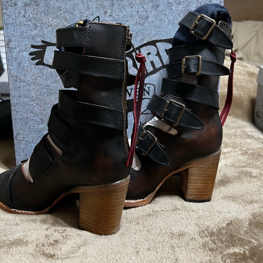 Freebird by Steven Black Ankle Boots - Picture 4 of 4